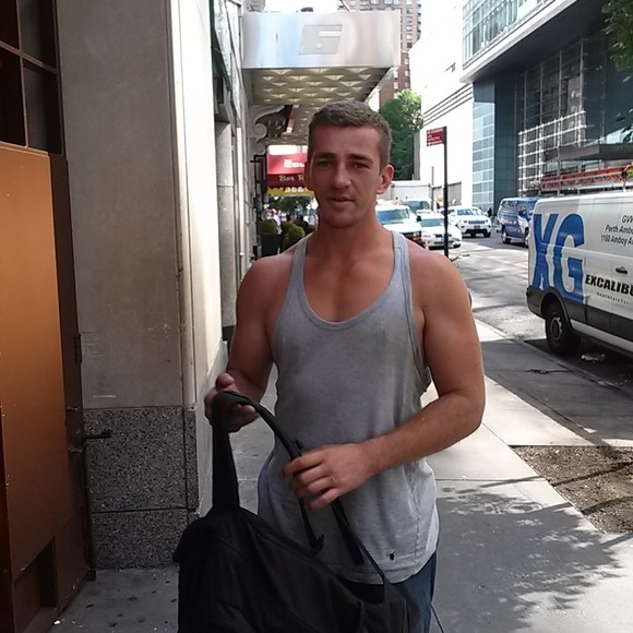 Meet your Posher, Chris - Picture 1 of 1